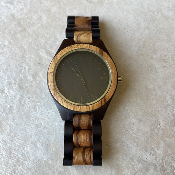 WOOD watch for men battery water resistant hand crafted - Picture 2 of 7